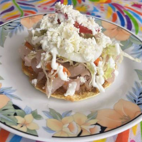 Tostadas de Tinga de Pollo