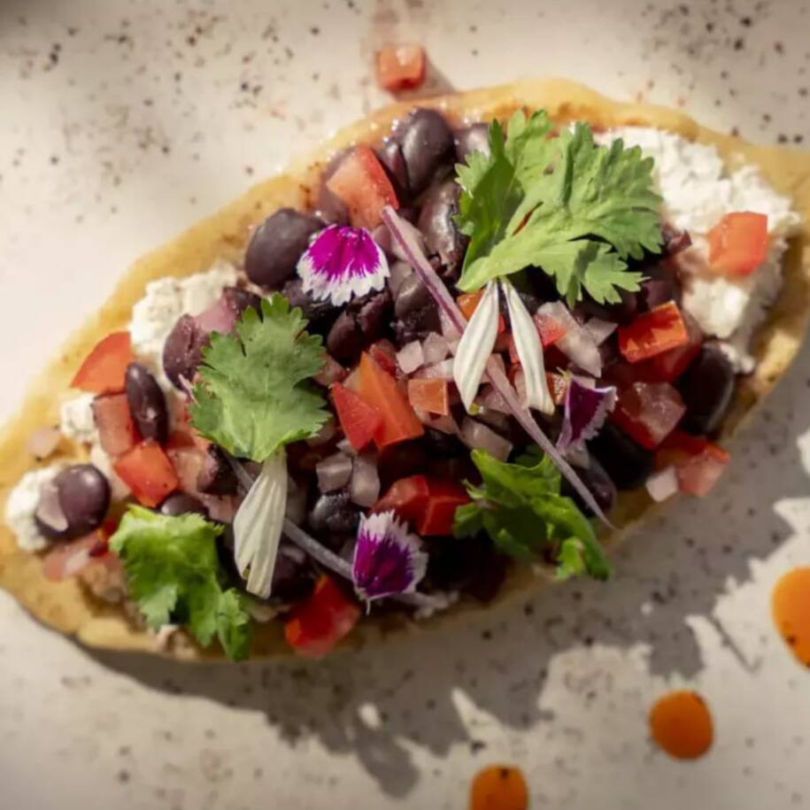 Tlacoyo de Frijol Negro