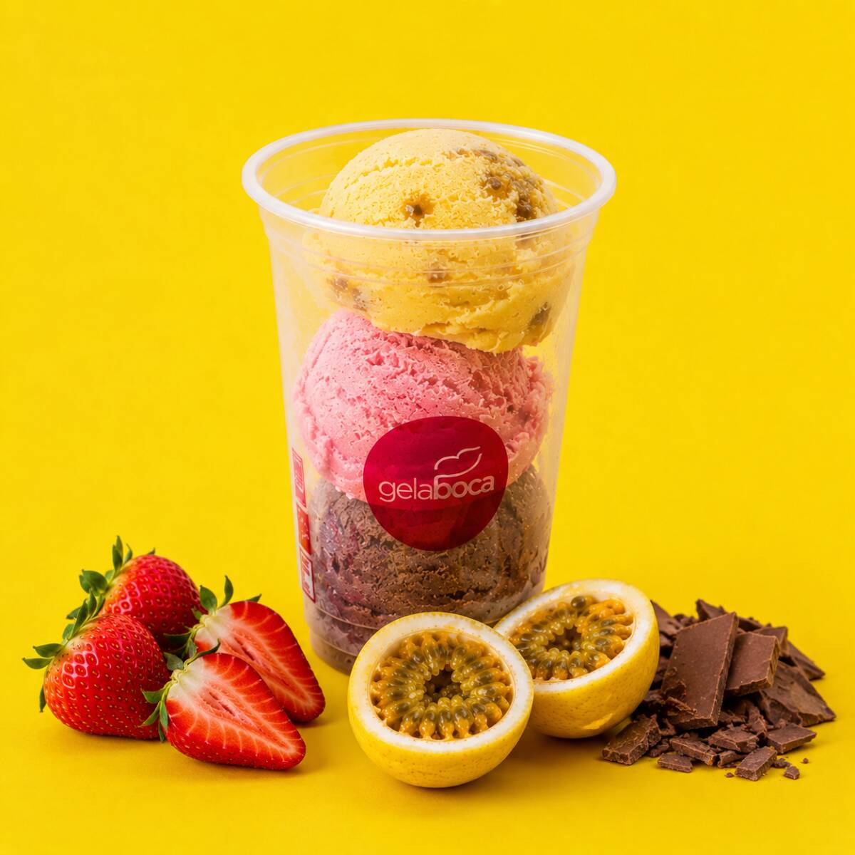 Monte seu copo com 3 bolas de sorvete do seu sabor favorito!
