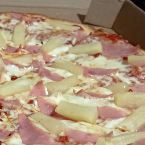 Pizza Hawaiana