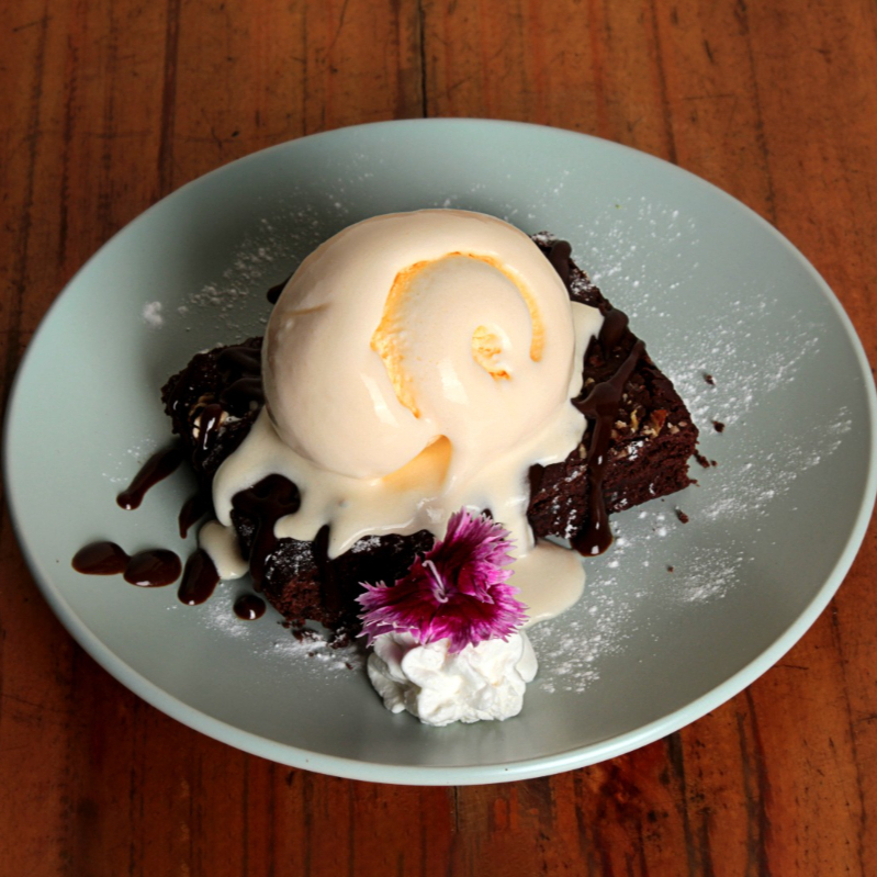 Brownie con Helado