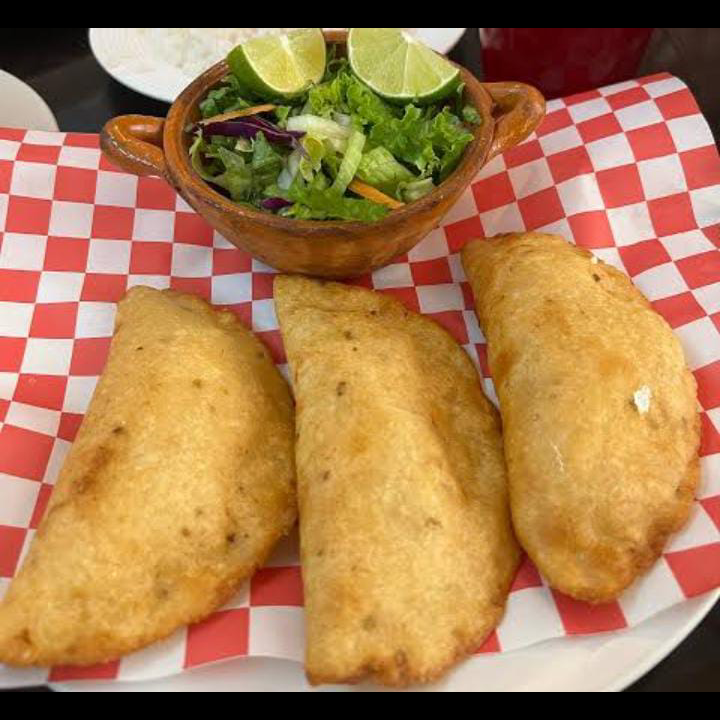 Empanada De Carne Molida