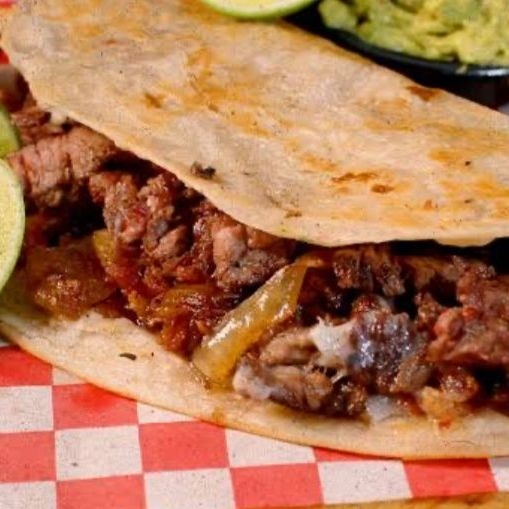 Quesadilla con Bistec ranchero