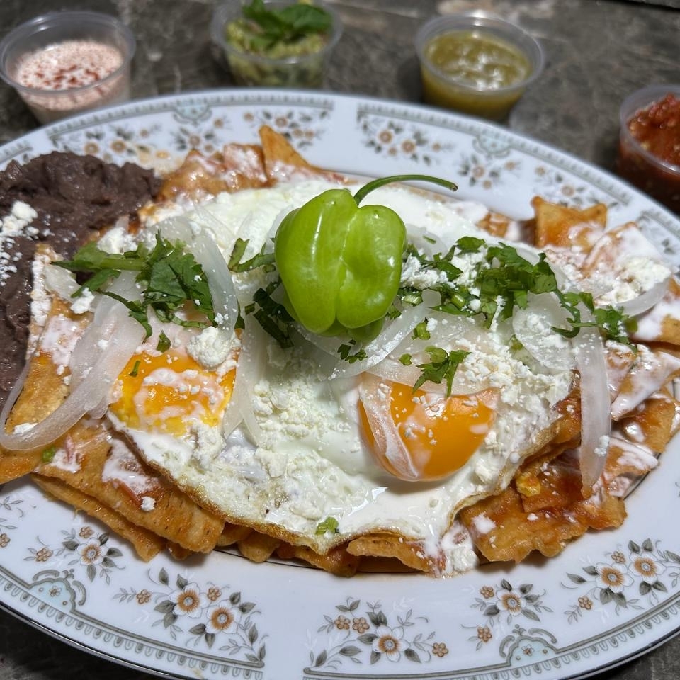 CHILAQUILES DE HUEVO.