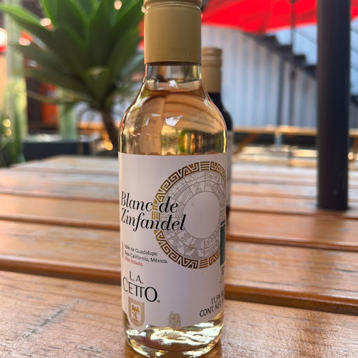 LA Cetto Blanc de Zinfandel