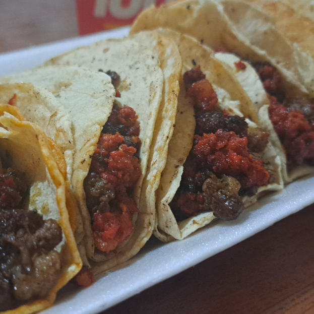 Taco Campechano (Chorizo y Asada)