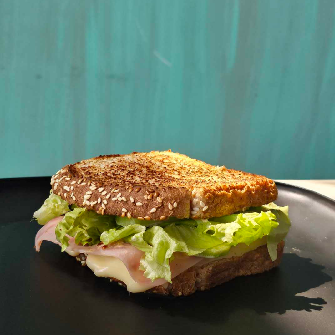 Sándwich Clásico