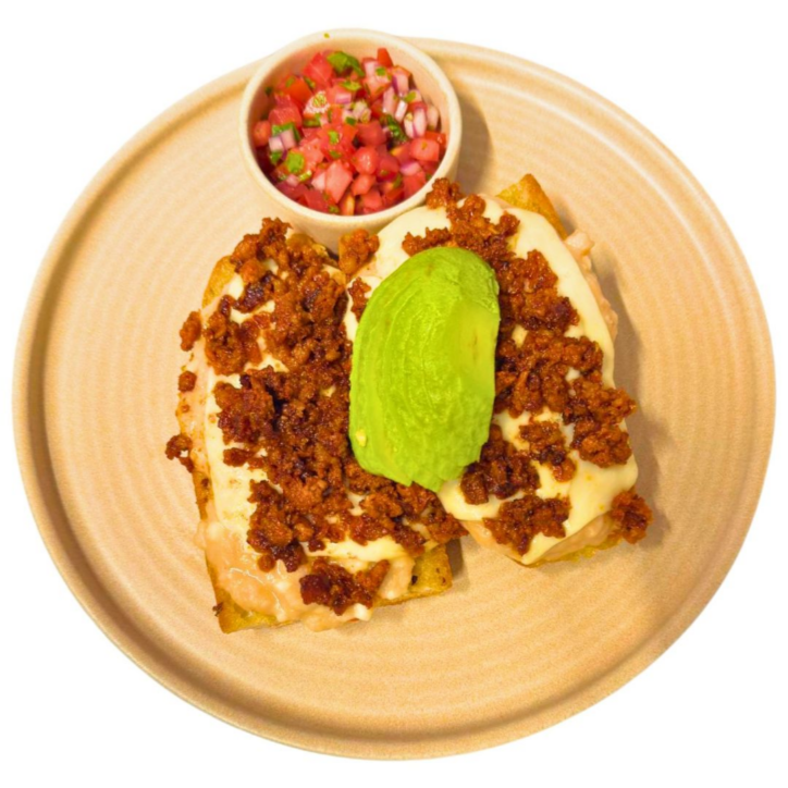 Molletes con Chorizo