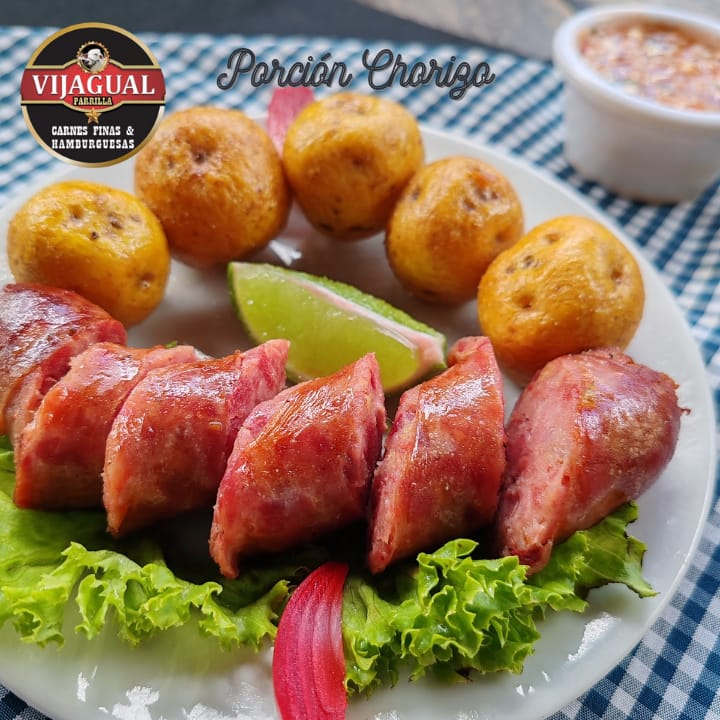 Chorizo de Cerdo con Yuca