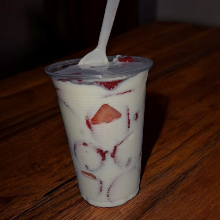 Fresas con Crema y Durazno 250ml