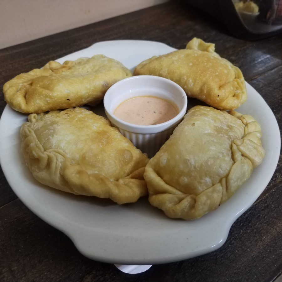 EMPANADAS ARGENTINAS DE QUESO