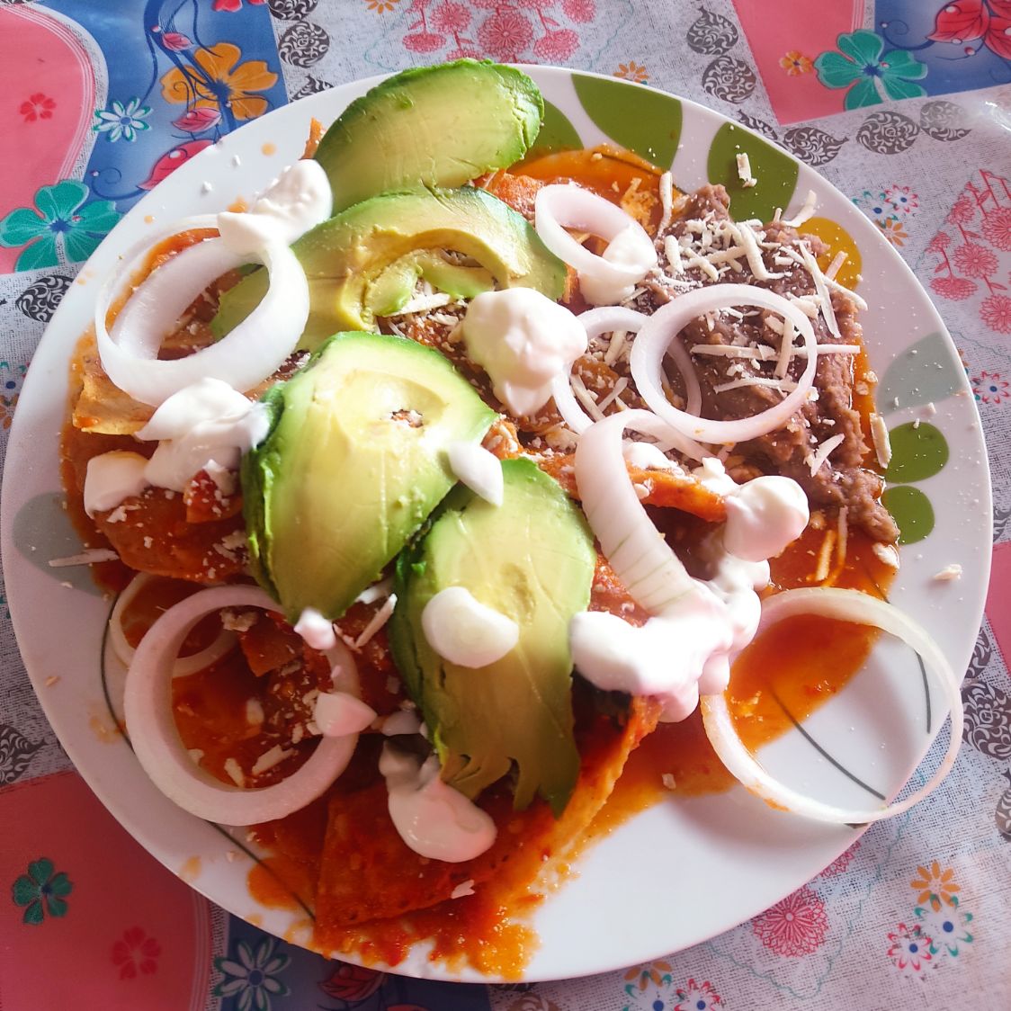 Combo Chilaquiles con longaniza + bebida