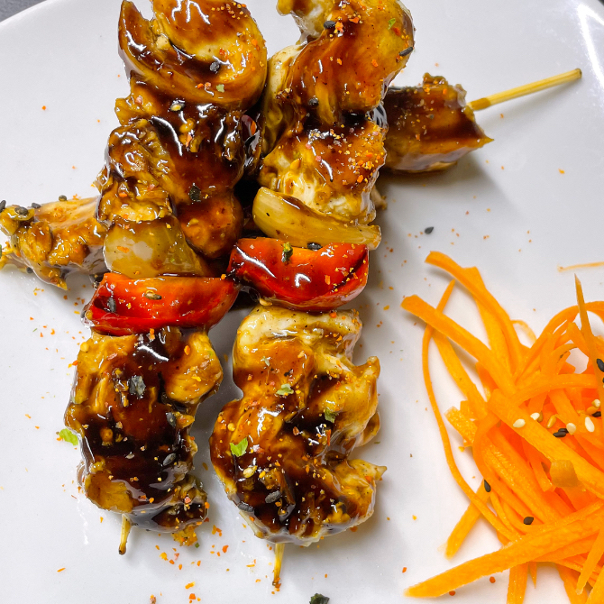 NUEVAS! Yakitori de pollo 3 pz