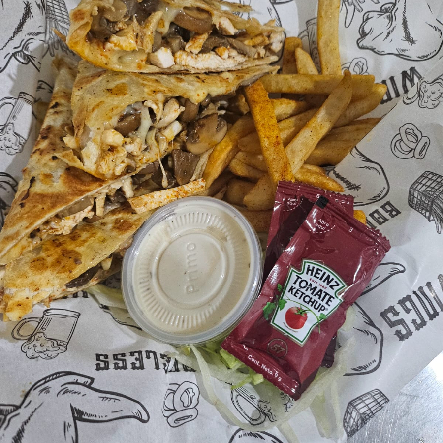 Quesadillas de Pollo con Champiñones