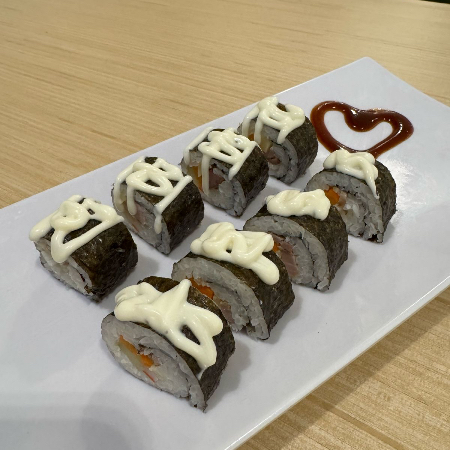 Sushi con alga negra
