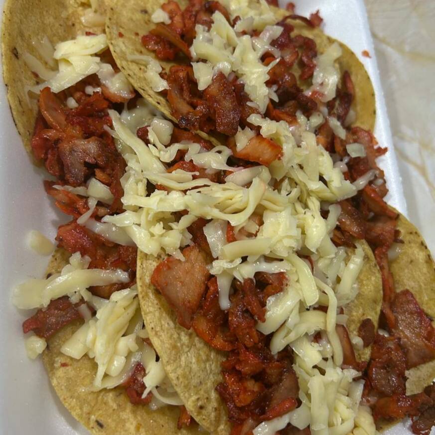TACOS CON QUESO DE PASTOR