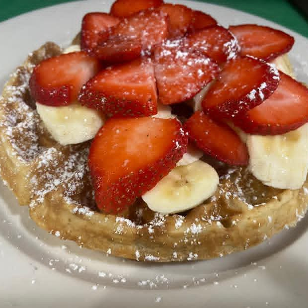 Waffle Banana y Fresa