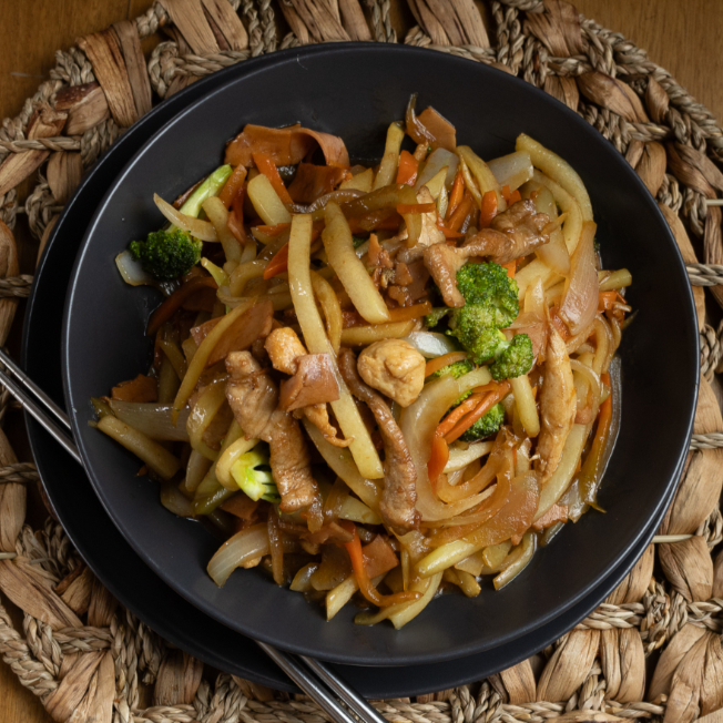 1/2 Chop suey especial 2 pers.