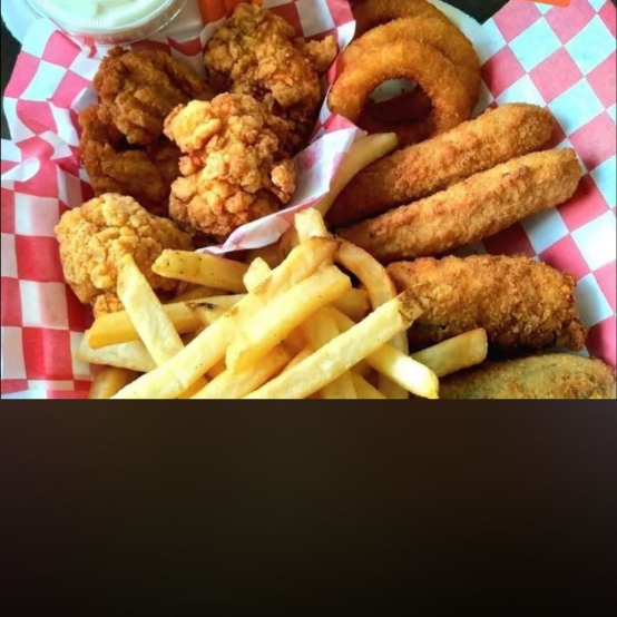 5 alitas + papas + dedos + bebida