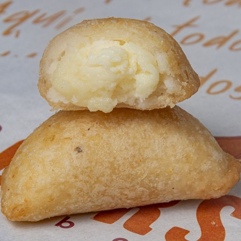 10 Empanadas de maiz fritas Queso Mozzarella