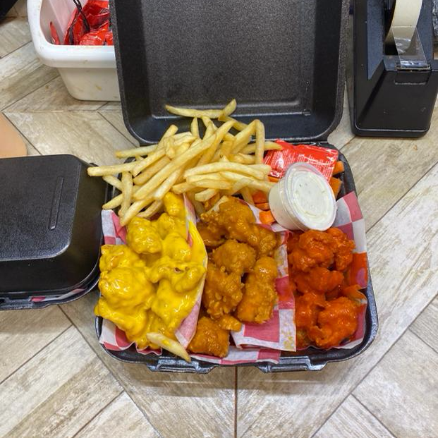 Boneless 30 Piezas.