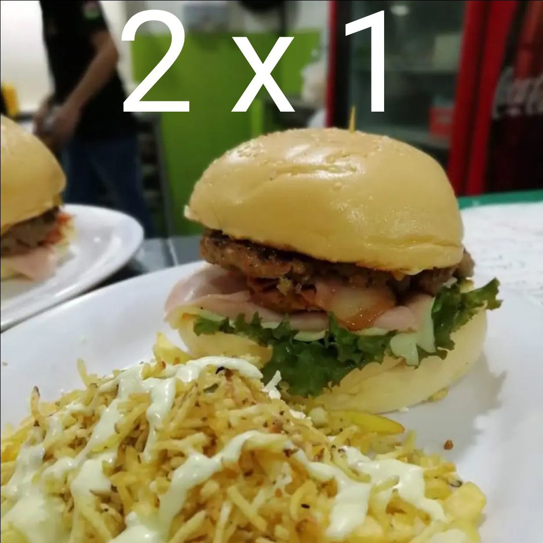Hamburguesa Especial de Pollo + Papas Francesas