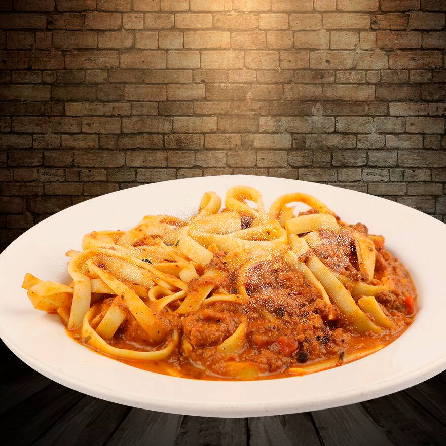 Fetuccini A La Bolognesa Media Orden C