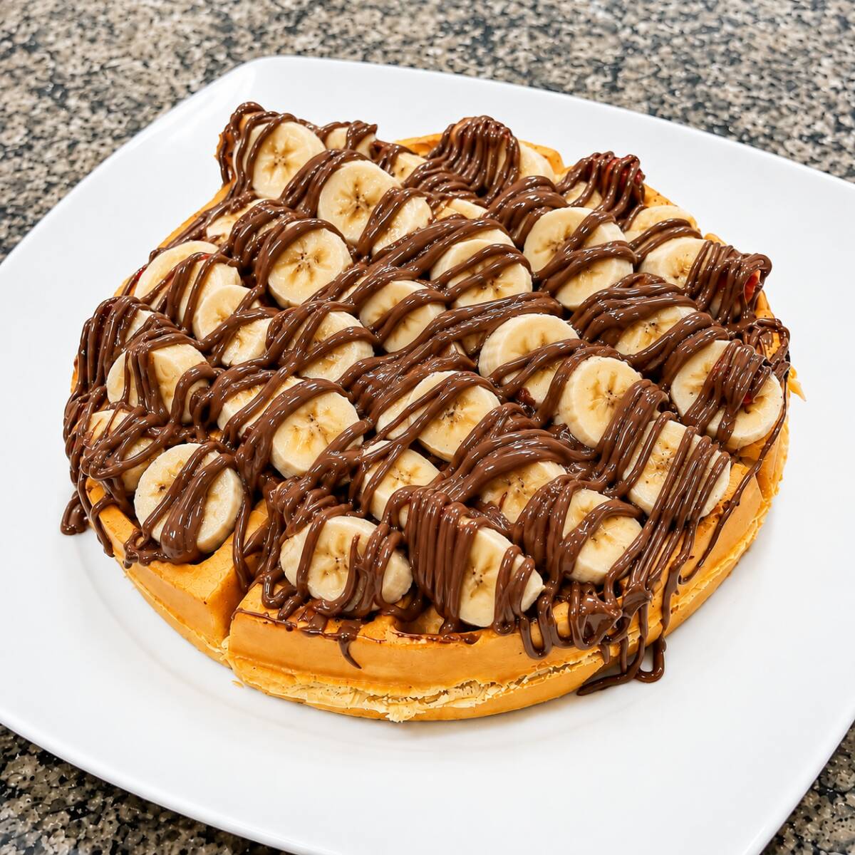 WAFFLE NUTELLA Y PLATANO