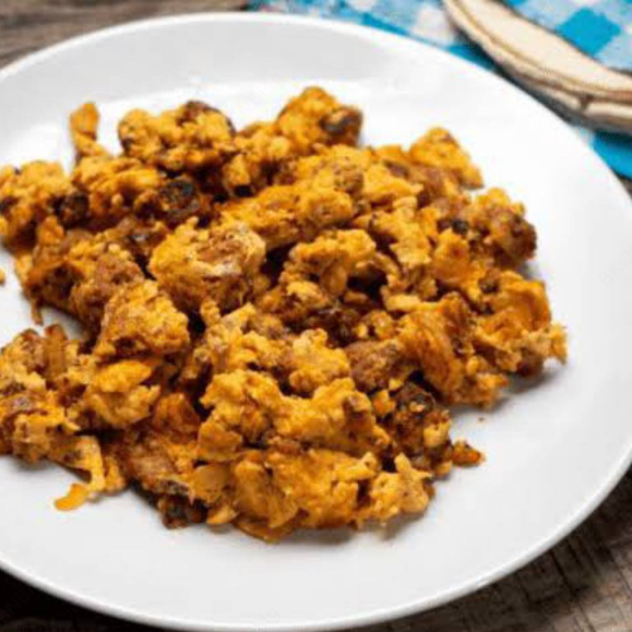 Huevos Revueltos con Chorizo