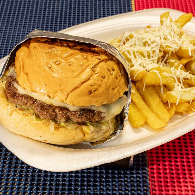 Burger de Carne & Papa Frita
