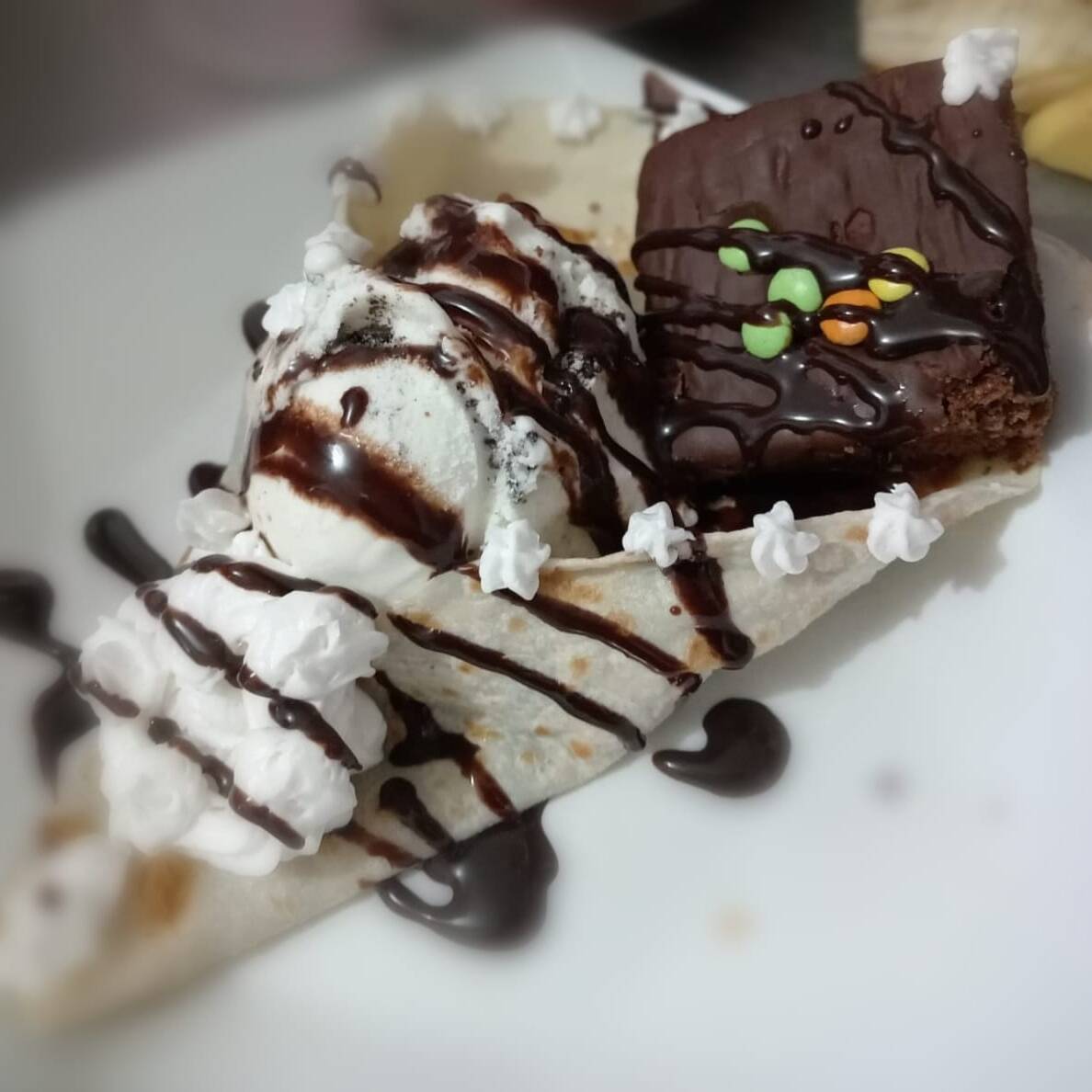 Crepe Makemake Brownie