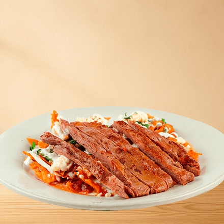 Chilaquiles con Arrachera