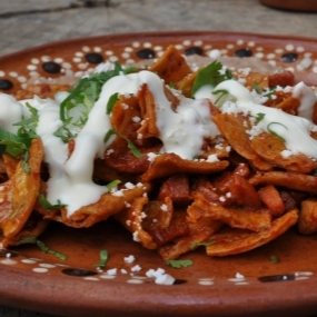 CHILAQUILES ROJOS