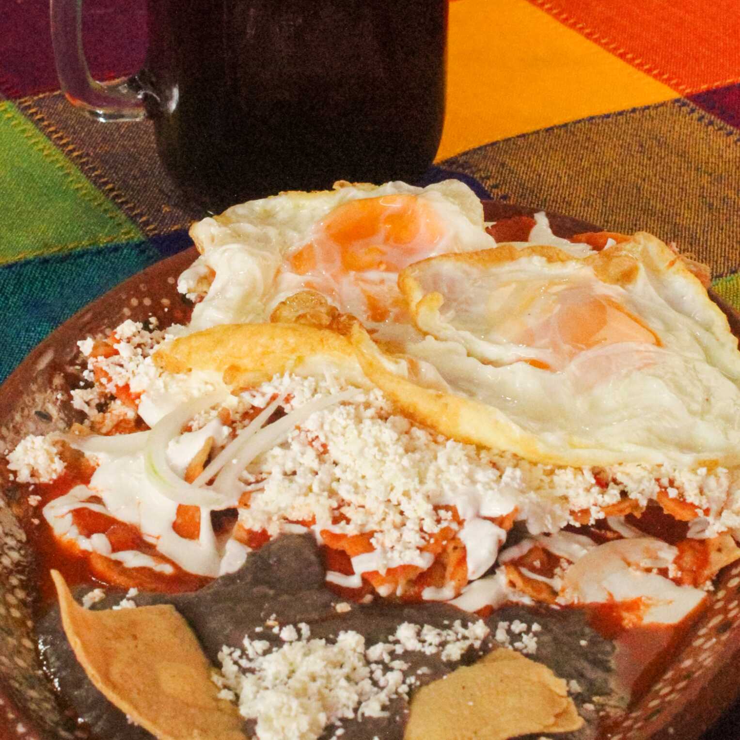 Chilaquiles con Huevo