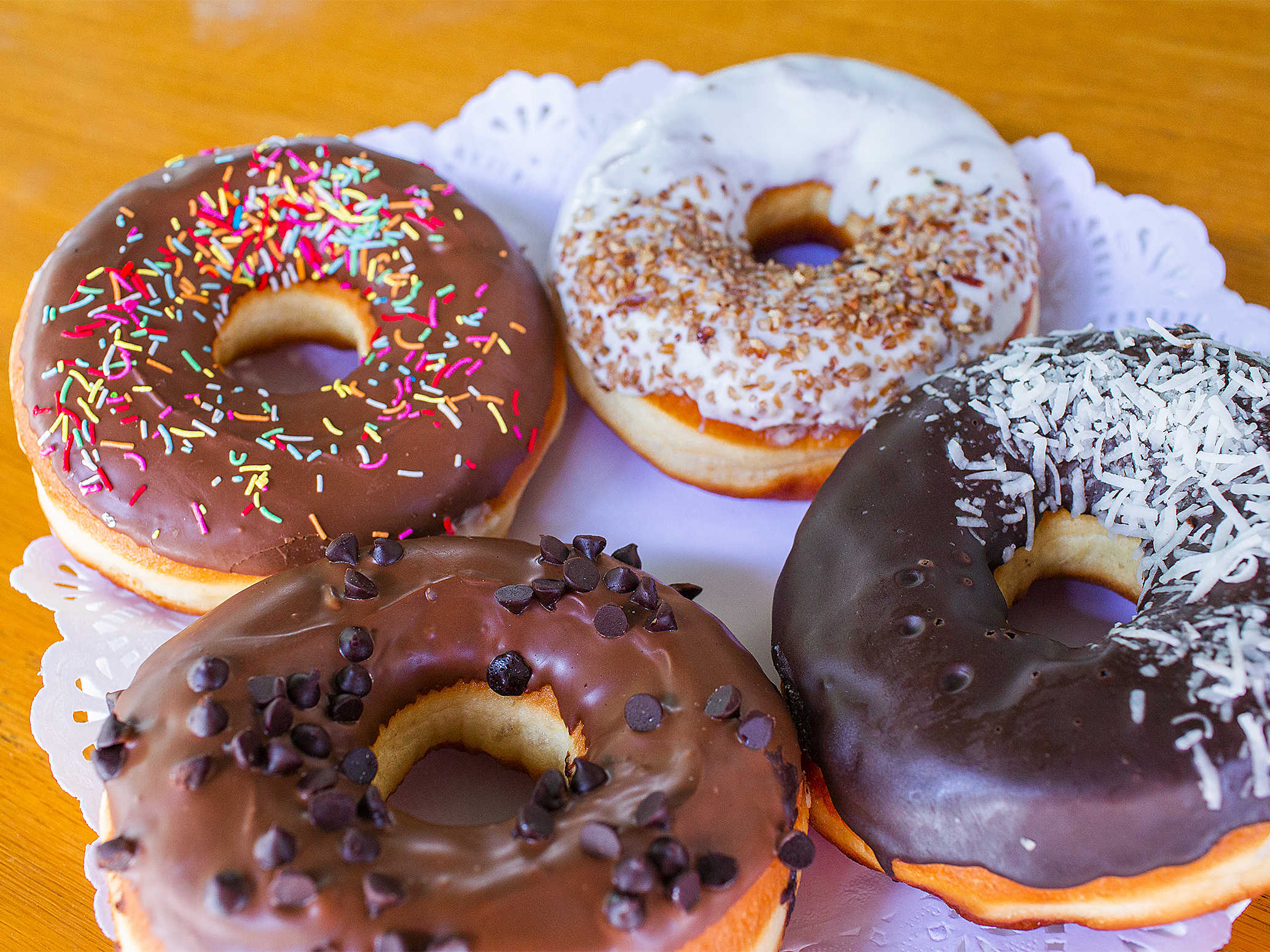 Combo Dona de Chcolate y Capuchino Frappe