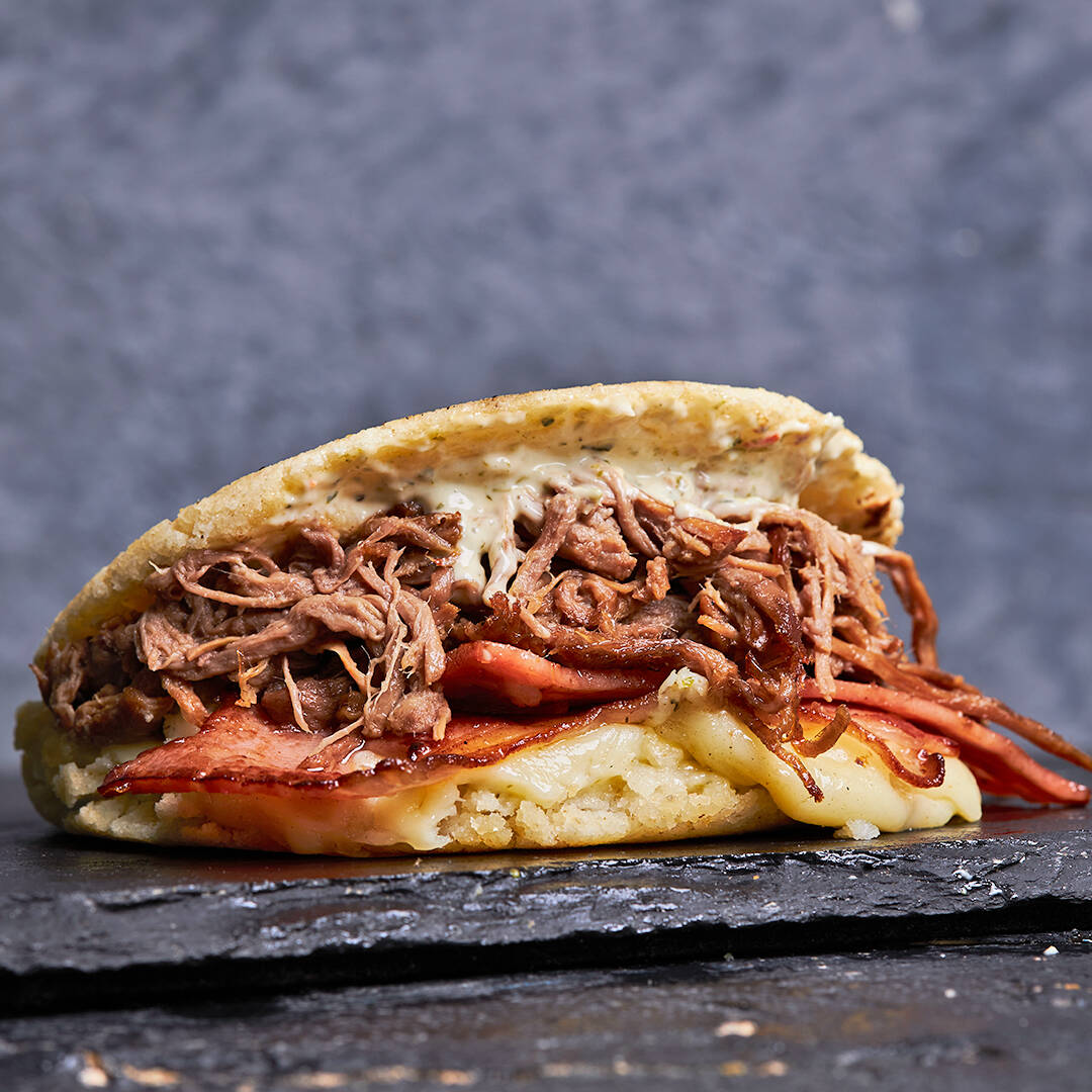 Arepa Rellena De Carne
