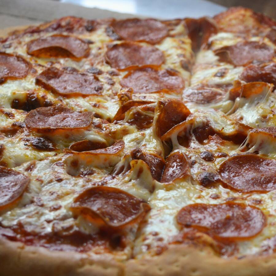 Pizza Pepperoni Mediana