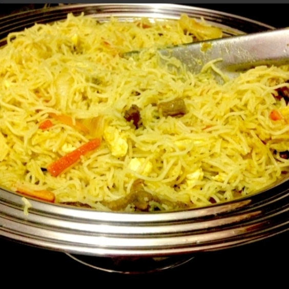 Carne, Frango, Ovo, ao Molho do Chef