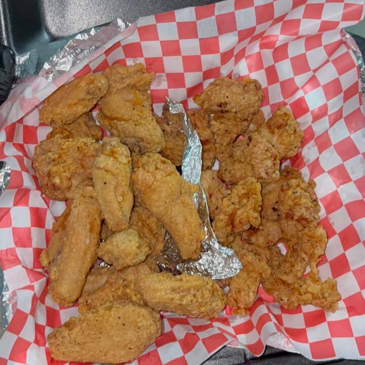 24 Alitas
