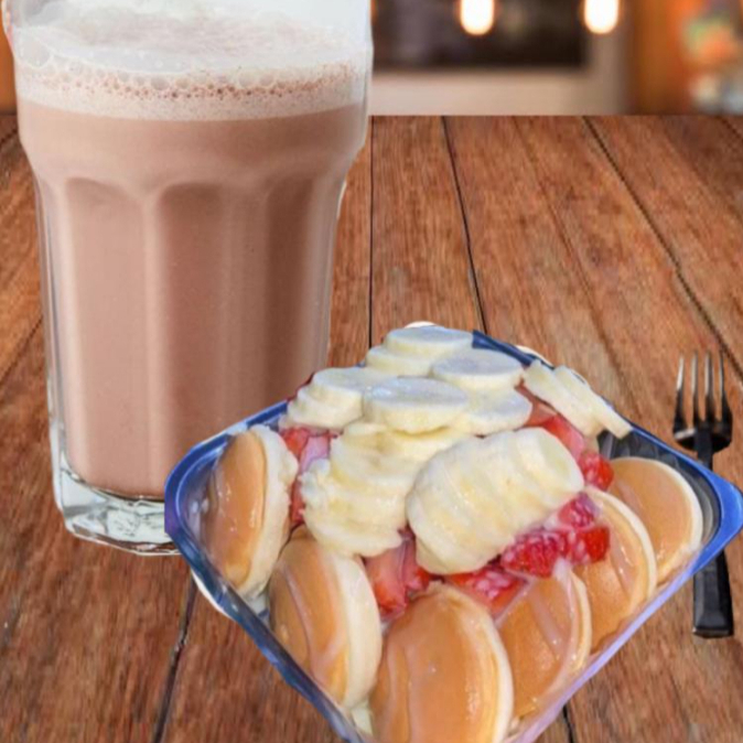 1 Licuado mas 12 Mini Hot Cakes