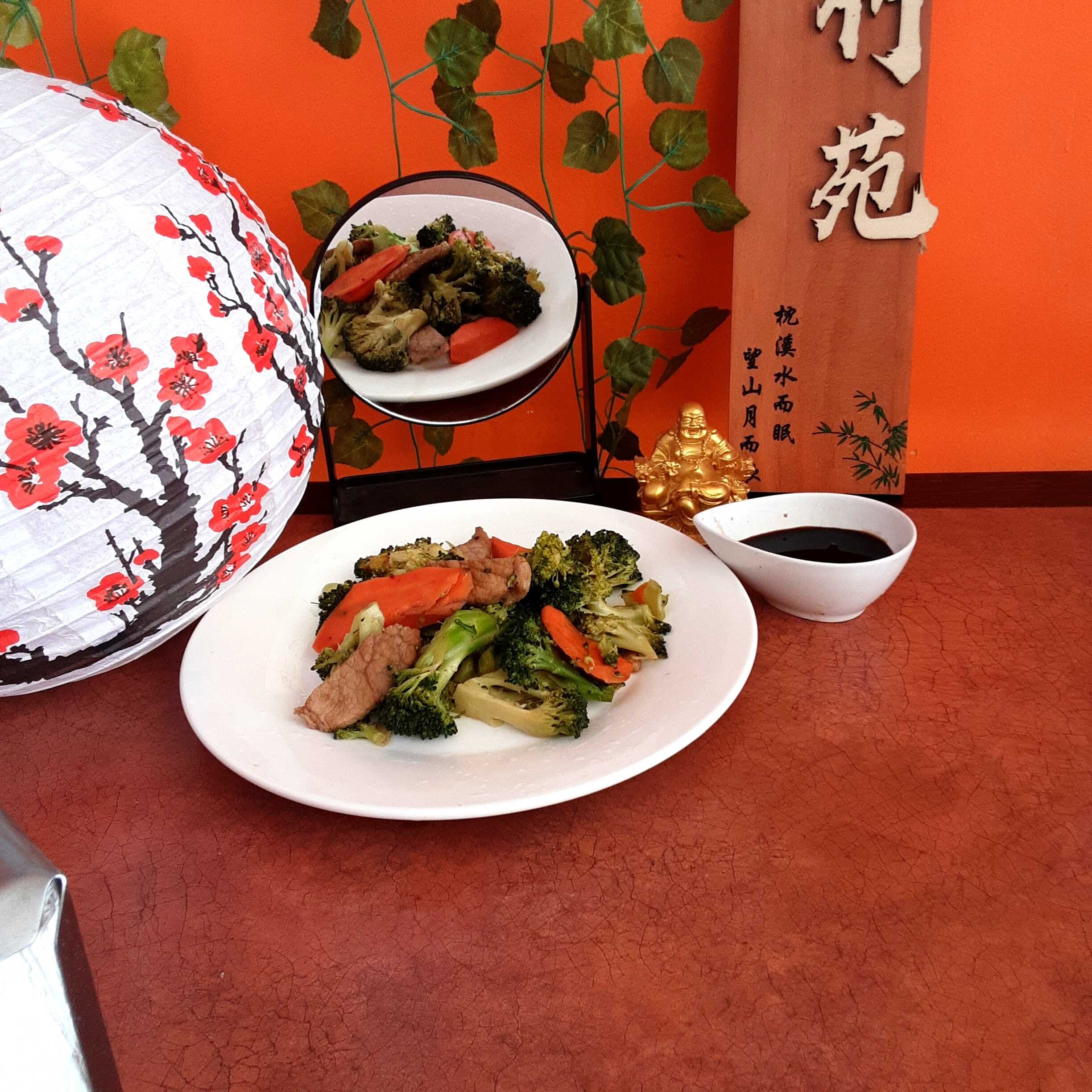 Medio Litro De Brócoli Con Puerco