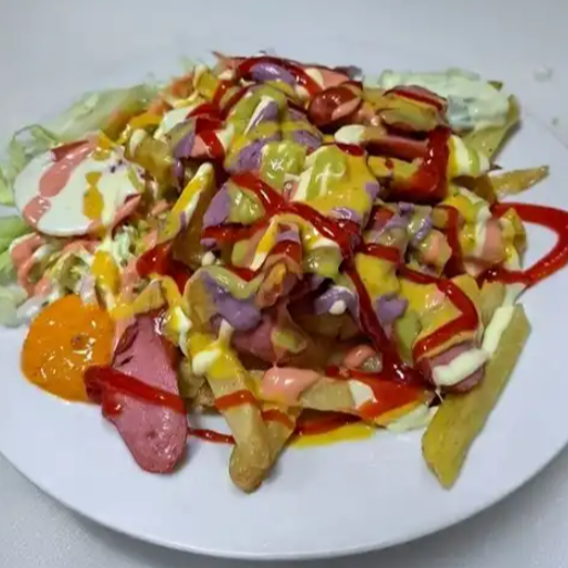 Salchipapa con Suprema