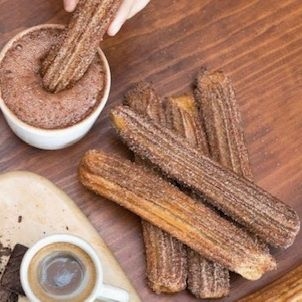 Orden de churros azucarados (4 piezas )
