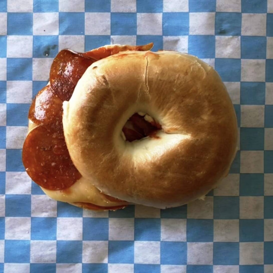 BAGEL PIZZA