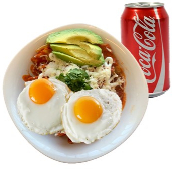 Chilaquiles Rojos con 2 Huevos Estrellados + Soda