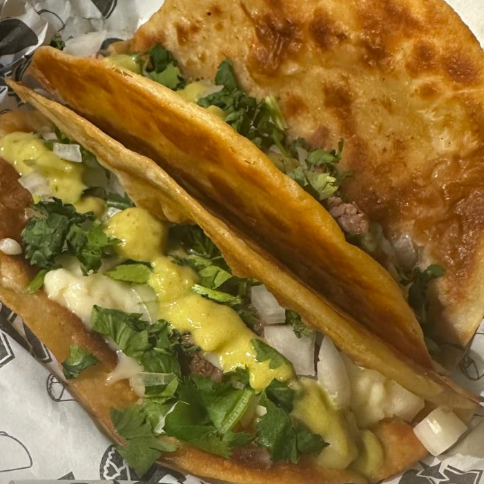 Taco de Harina con Queso
