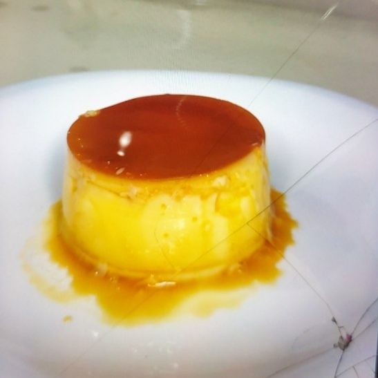 Nosso delicioso pudim cremoso com a calda perfeita, com 140 ml.