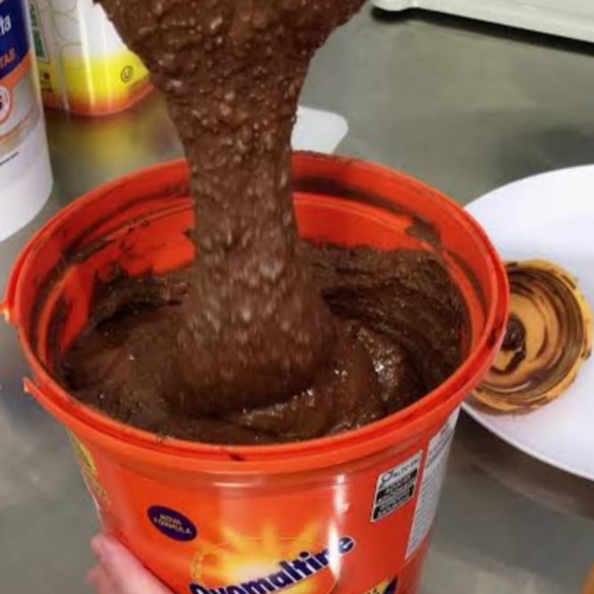 Além Do Sabor Único Do Ovomaltine Nesse Geladinho Também Vem Recheado Com Creme Crocante de Ovomaltine