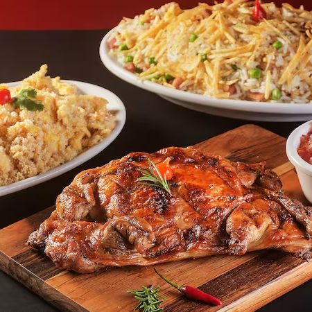 Coxas Dessosadas, arroz soltinho, feijão fresquinho e batatas fritas + Salpição da casa. Refeição completa pra família. Serve até 03 pessoas