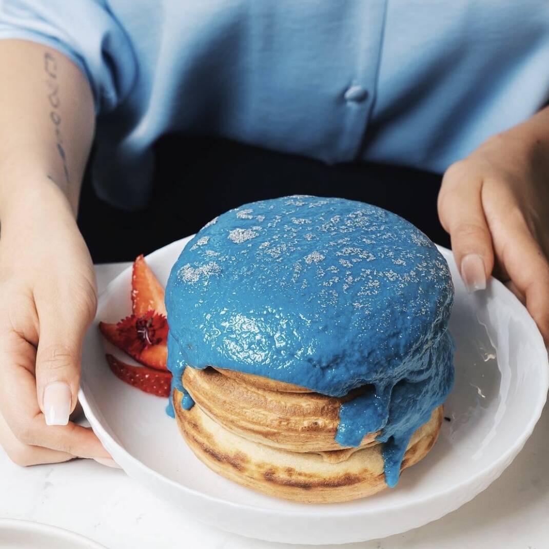 Flufly Blue Pancakes